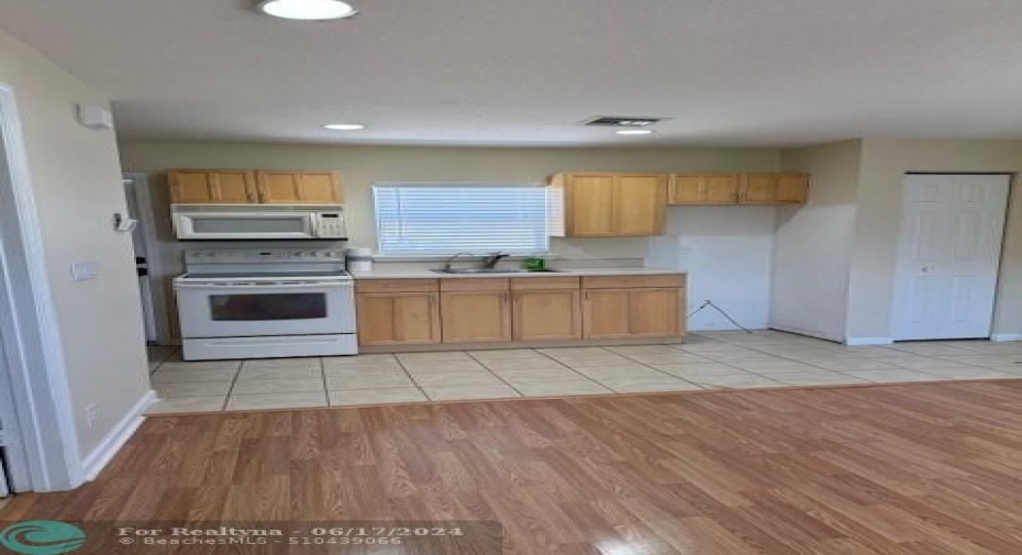 Guest house Kitchen, frig will be installed