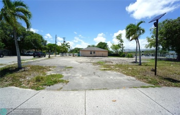 Vacant lot, on the corner of 94 NW and 17th Ave