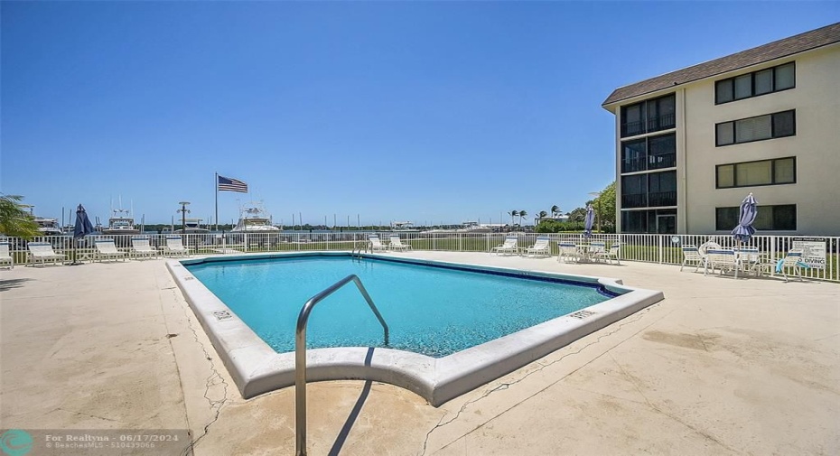 Intercoastal views/dock area