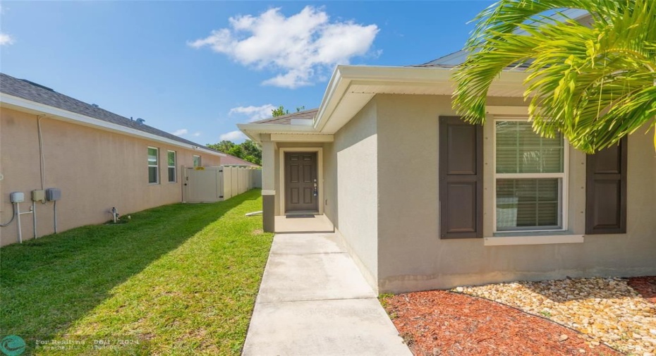 5160 NW Palm Trail Circle, Port St Lucie, FL