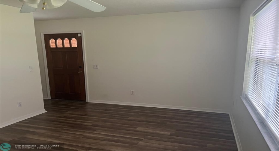 Office or 4th Bedroom with separate exterior entrance