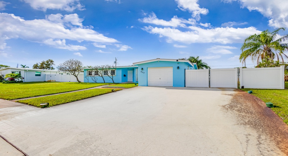 437 Westwind Drive, North Palm Beach, Florida 33408, 3 Bedrooms Bedrooms, ,3 BathroomsBathrooms,Single Family,For Sale,Westwind,RX-10946731