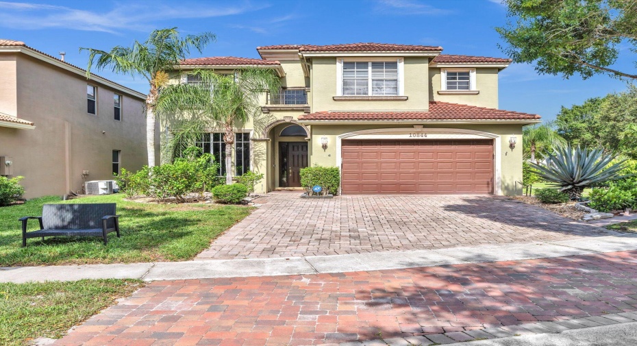 10844 Lake Wynds Court, Boynton Beach, Florida 33437, 5 Bedrooms Bedrooms, ,4 BathroomsBathrooms,Residential Lease,For Rent,Lake Wynds,1,RX-10955438