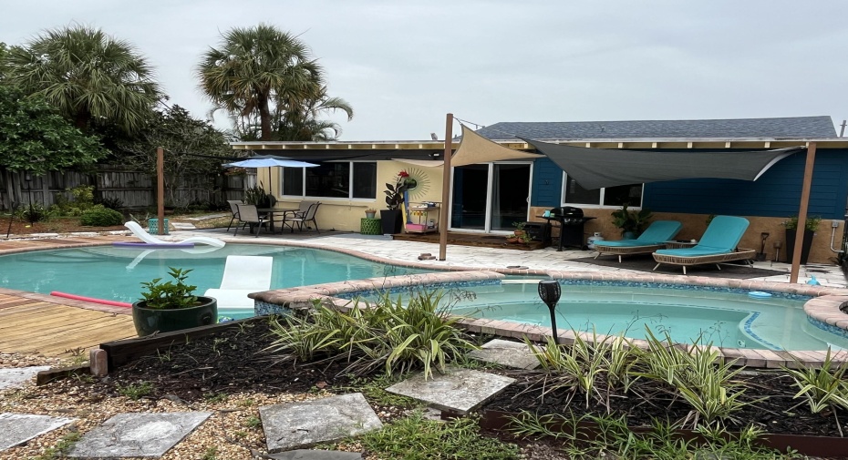 262 NE 16th Street, Delray Beach, Florida 33444, 2 Bedrooms Bedrooms, ,1 BathroomBathrooms,Residential Lease,For Rent,16th,RX-10957877