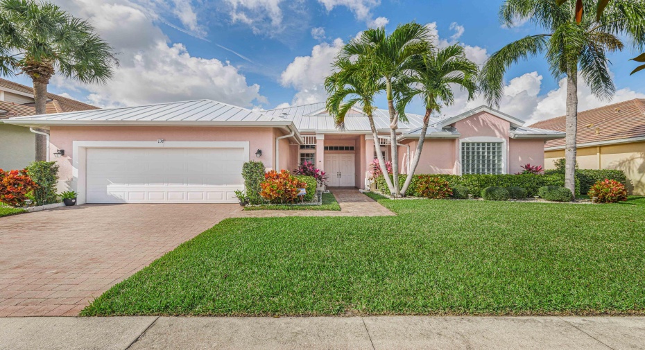 137 NW Magnolia Lakes Boulevard, Port Saint Lucie, Florida 34986, 3 Bedrooms Bedrooms, ,2 BathroomsBathrooms,Residential Lease,For Rent,Magnolia Lakes,1,RX-10768611