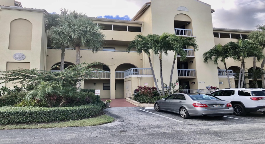 700 Uno Lago Drive Unit 204, Juno Beach, Florida 33408, 2 Bedrooms Bedrooms, ,2 BathroomsBathrooms,Residential Lease,For Rent,Uno Lago,2,RX-10854678