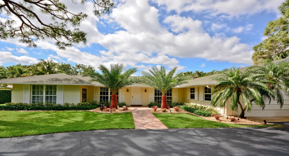 291 Country Club Drive, Tequesta, Florida 33469, 3 Bedrooms Bedrooms, ,2 BathroomsBathrooms,Residential Lease,For Rent,Country Club,1,RX-10863491