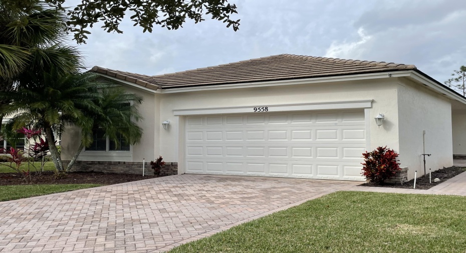 9558 SW Flowermound Circle, Port Saint Lucie, Florida 34987, 3 Bedrooms Bedrooms, ,2 BathroomsBathrooms,Residential Lease,For Rent,Flowermound,1,RX-10949655