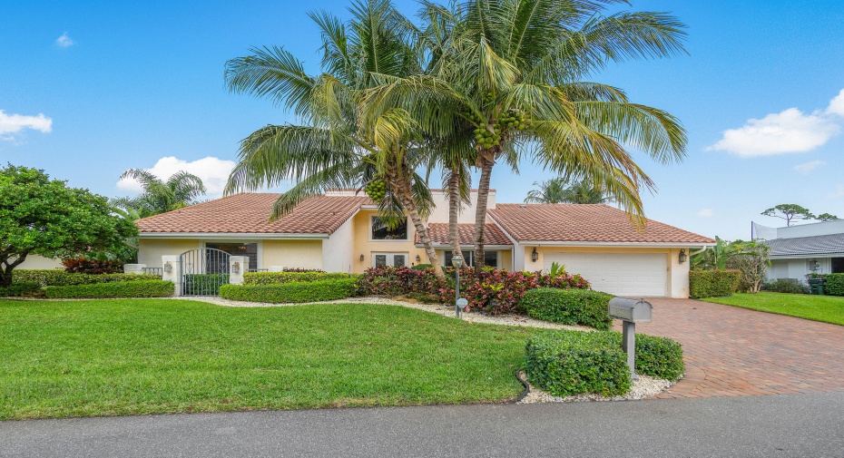 4877 Pineview Circle, Delray Beach, Florida 33445, 3 Bedrooms Bedrooms, ,3 BathroomsBathrooms,Single Family,For Sale,Pineview,RX-10947927