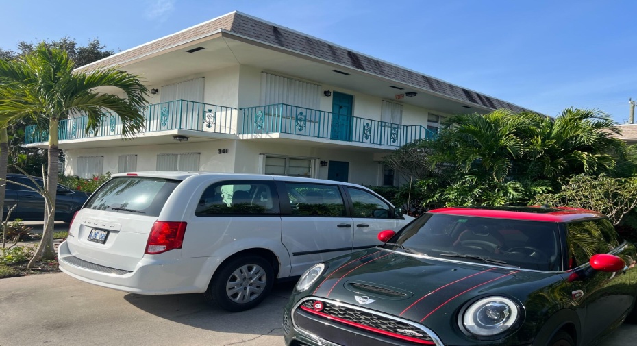 Lake Worth Beach, Florida 33460, 2 Bedrooms Bedrooms, ,2 BathroomsBathrooms,Residential Lease,For Rent,2,RX-10955674