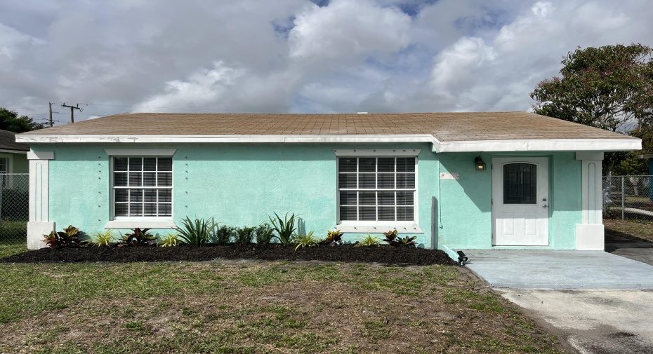 212 SW 11th Avenue, Delray Beach, Florida 33444, 2 Bedrooms Bedrooms, ,1 BathroomBathrooms,Single Family,For Sale,11th,RX-10965539