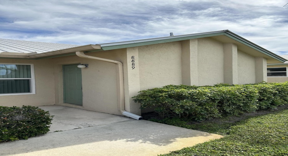 Hobe Sound, Florida 33455, 2 Bedrooms Bedrooms, ,2 BathroomsBathrooms,Residential Lease,For Rent,1,RX-10962879
