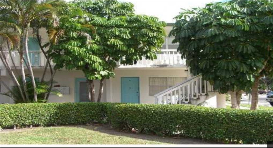316 SE 1st Street Unit 4, Boynton Beach, Florida 33435, 2 Bedrooms Bedrooms, ,2 BathroomsBathrooms,Condominium,For Sale,1st,1,RX-10957839