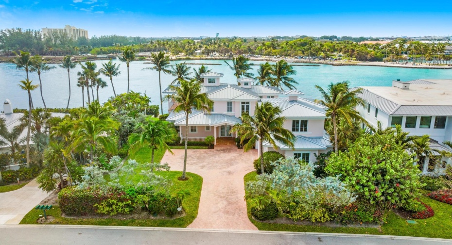 81 Lighthouse Drive, Jupiter Inlet Colony, Florida 33469, 4 Bedrooms Bedrooms, ,4 BathroomsBathrooms,Single Family,For Sale,Lighthouse,RX-10960297
