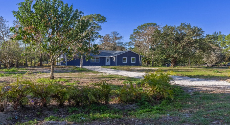 16932 W Aintree Drive, The Acreage, Florida 33470, 3 Bedrooms Bedrooms, ,2 BathroomsBathrooms,Single Family,For Sale,Aintree,RX-10968746