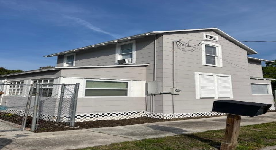 119 S 11th Street, Fort Pierce, Florida 34950, 3 Bedrooms Bedrooms, ,1 BathroomBathrooms,Single Family,For Sale,11th,RX-10964063
