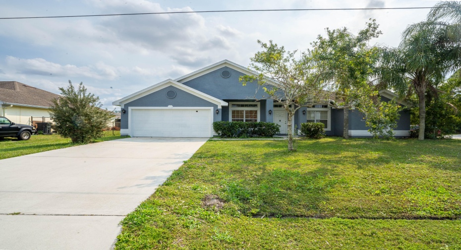 198 SW Thornhill Drive, Port Saint Lucie, Florida 34984, 4 Bedrooms Bedrooms, ,2 BathroomsBathrooms,Single Family,For Sale,Thornhill,RX-10965830