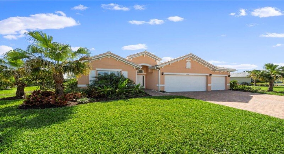6390 Caicos Court, Vero Beach, Florida 32967, 3 Bedrooms Bedrooms, ,3 BathroomsBathrooms,Single Family,For Sale,Caicos,RX-10969783