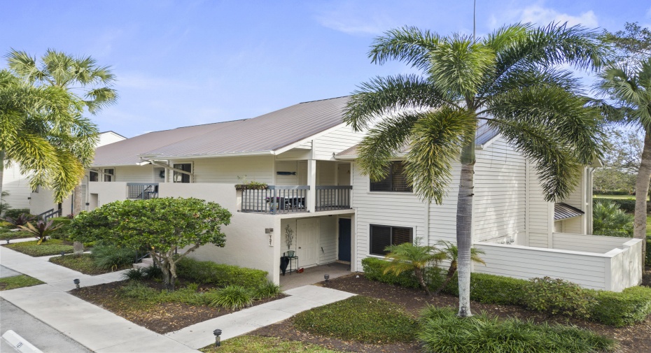 6403 SE Brandywine Court Unit 221, Stuart, Florida 34997, 2 Bedrooms Bedrooms, ,2 BathroomsBathrooms,Condominium,For Sale,Brandywine,2,RX-10963065