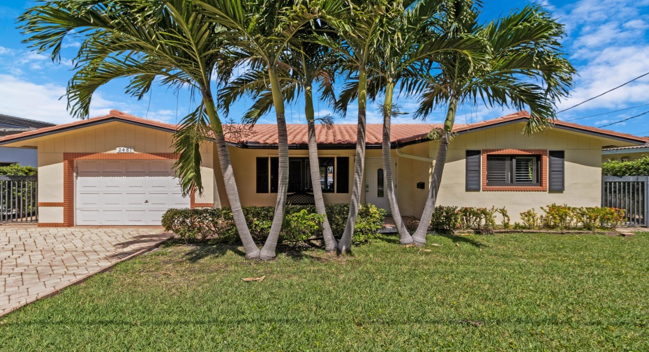 2481 SE 15th Street, Pompano Beach, Florida 33062, 3 Bedrooms Bedrooms, ,3 BathroomsBathrooms,Single Family,For Sale,15th,RX-10965353