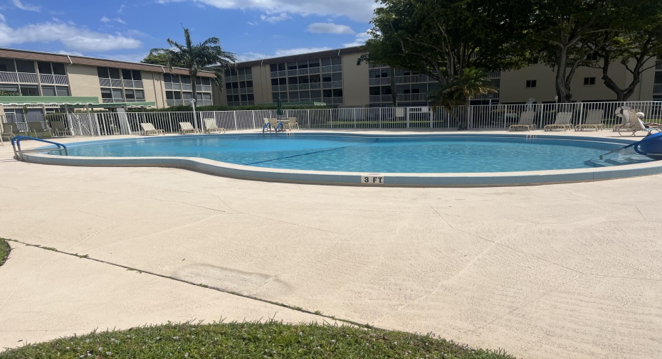 700 Village Green Court Unit 218, Palm Springs, Florida 33461, 1 Bedroom Bedrooms, ,1 BathroomBathrooms,Condominium,For Sale,Village Green,2,RX-10971733