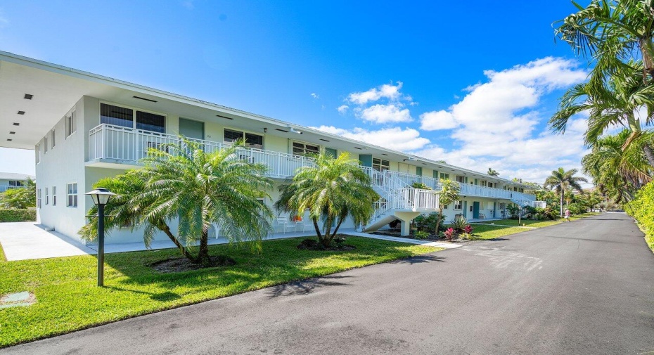 2430 S Federal Highway Unit 8, Boynton Beach, Florida 33435, 1 Bedroom Bedrooms, ,1 BathroomBathrooms,Condominium,For Sale,Federal,1,RX-10964250