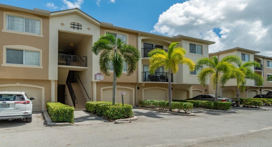 800 Crestwood Court Unit 801, Royal Palm Beach, Florida 33411, 2 Bedrooms Bedrooms, ,2 BathroomsBathrooms,Residential Lease,For Rent,Crestwood,1,RX-10972070