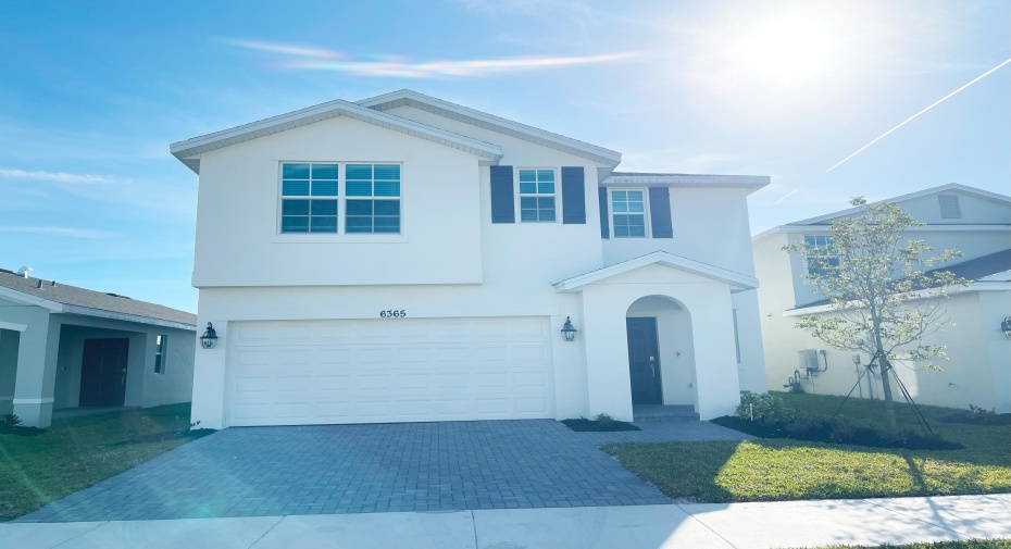 6365 NW Leafmore Lane, Port Saint Lucie, Florida 34987, 5 Bedrooms Bedrooms, ,3 BathroomsBathrooms,Single Family,For Sale,Leafmore,RX-10970287