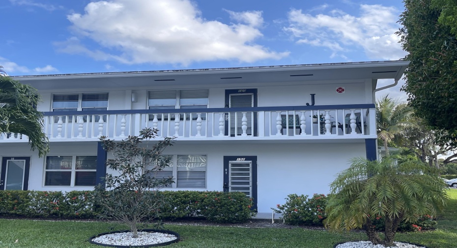 160 Newport J, Deerfield Beach, Florida 33442, 2 Bedrooms Bedrooms, ,1 BathroomBathrooms,Condominium,For Sale,Newport J,2,RX-10971053