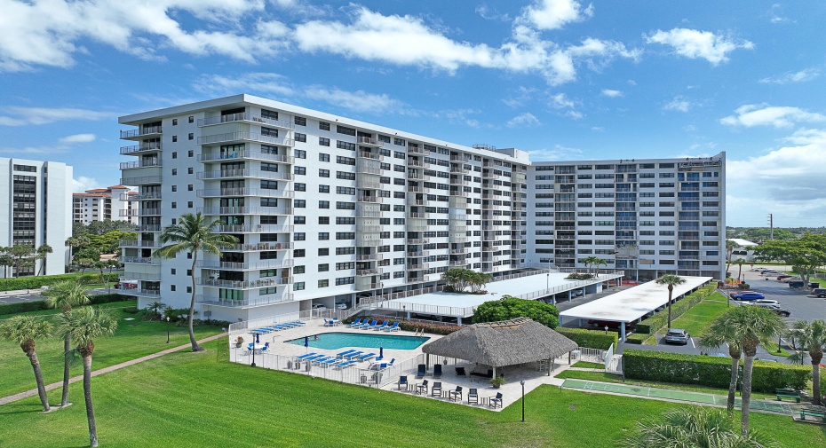 336 Golfview Road Unit 1002, North Palm Beach, Florida 33408, 2 Bedrooms Bedrooms, ,2 BathroomsBathrooms,Condominium,For Sale,Golfview,10,RX-10965782