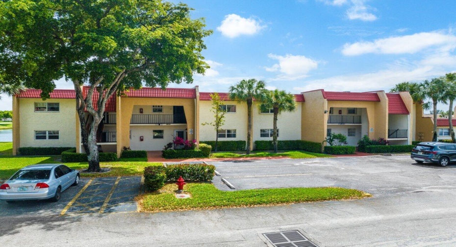 146 Lake Carol Drive, West Palm Beach, Florida 33411, 2 Bedrooms Bedrooms, ,2 BathroomsBathrooms,Condominium,For Sale,Lake Carol,1,RX-10972659