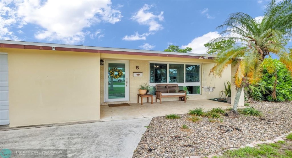 Covered front porch on the 3 Bedroom / 1.5 Bath home in Deerfield Beach