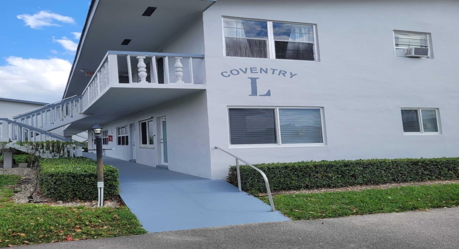 278 Coventry L, West Palm Beach, Florida 33417, 1 Bedroom Bedrooms, ,1 BathroomBathrooms,Condominium,For Sale,Coventry L,2,RX-10970618
