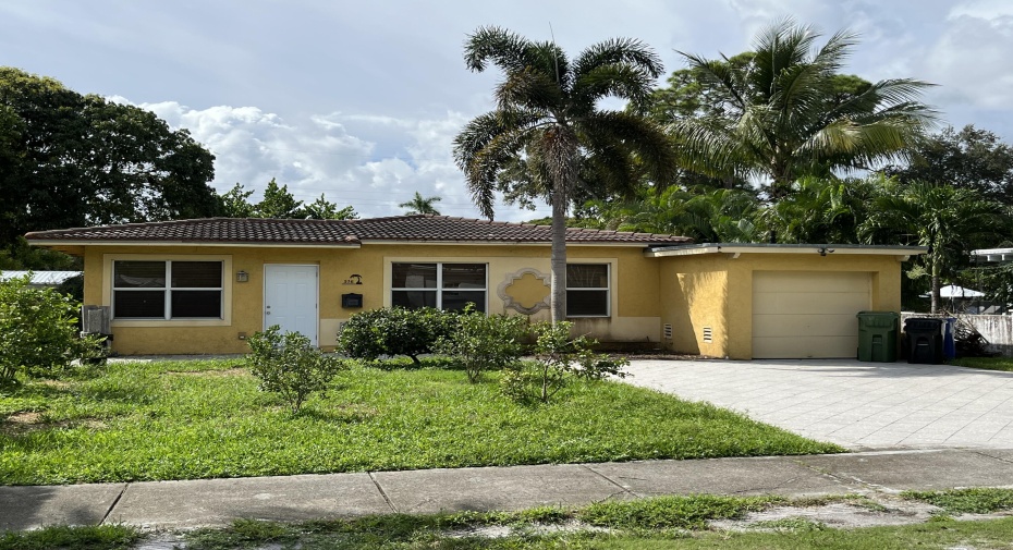 516 SW 17th Street, Fort Lauderdale, Florida 33315, 3 Bedrooms Bedrooms, ,2 BathroomsBathrooms,Single Family,For Sale,17th,RX-10974490