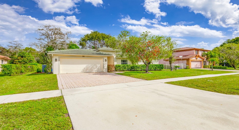 122 Chestnut Circle, Royal Palm Beach, Florida 33411, 4 Bedrooms Bedrooms, ,2 BathroomsBathrooms,Single Family,For Sale,Chestnut,RX-10964275