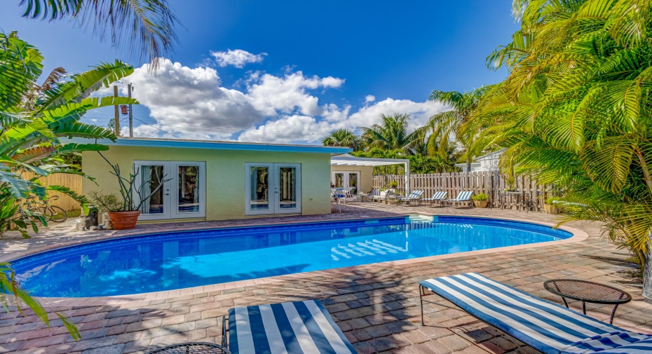 1715 N Ocean Breeze, Lake Worth Beach, Florida 33460, 4 Bedrooms Bedrooms, ,4 BathroomsBathrooms,Single Family,For Sale,Ocean Breeze,RX-10970322