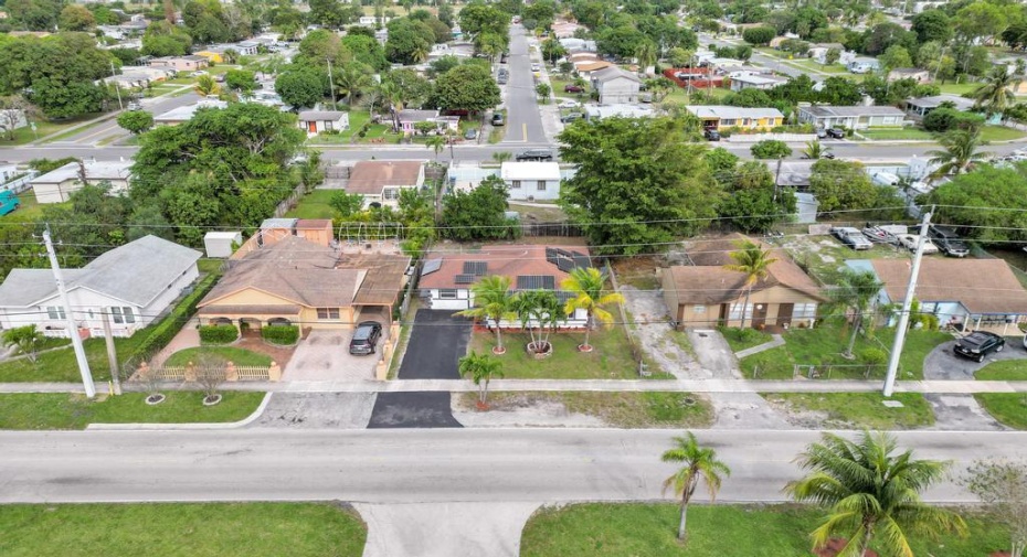 385 NW 15th Street, Pompano Beach, Florida 33060, 3 Bedrooms Bedrooms, ,2 BathroomsBathrooms,Single Family,For Sale,15th,RX-10971815
