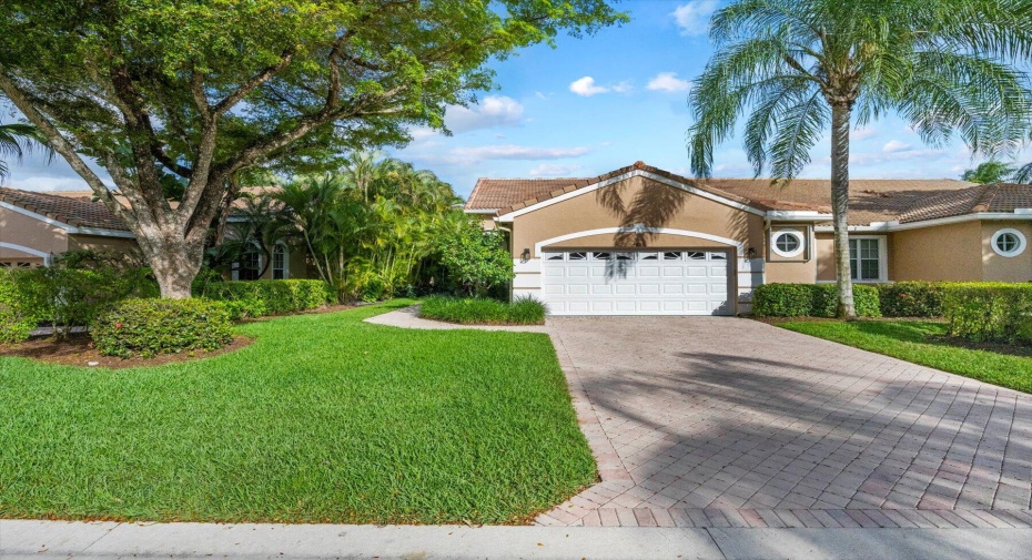 4690 Carlton Golf Drive, Lake Worth, Florida 33449, 3 Bedrooms Bedrooms, ,2 BathroomsBathrooms,A,For Sale,Carlton Golf,RX-10972067