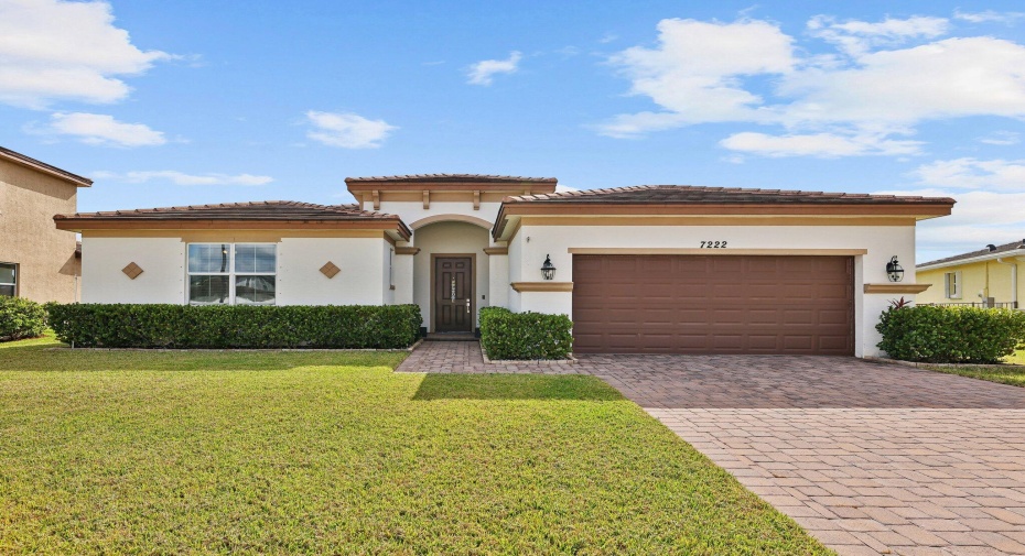 7222 NW Farnsworth Circle, Port Saint Lucie, Florida 34987, 3 Bedrooms Bedrooms, ,2 BathroomsBathrooms,Single Family,For Sale,Farnsworth,RX-10972401