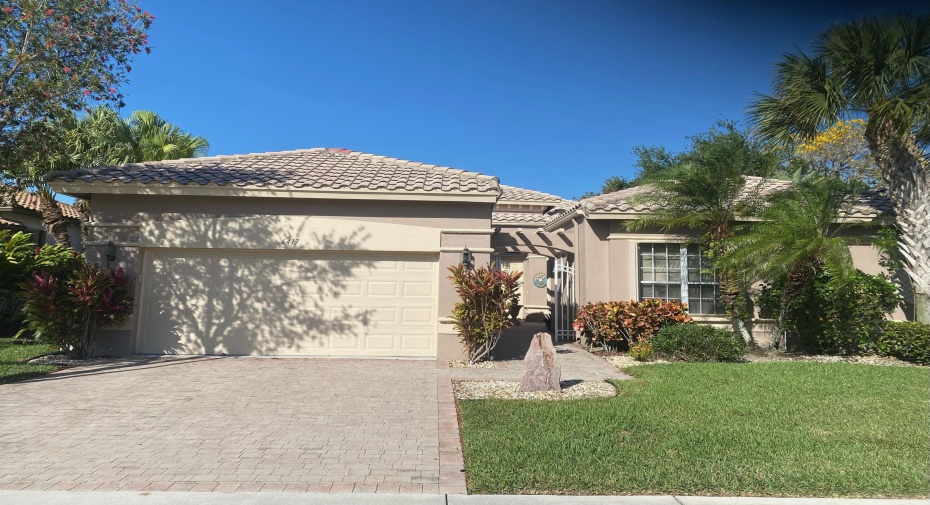 6417 Argento Street, Lake Worth, Florida 33467, 3 Bedrooms Bedrooms, ,2 BathroomsBathrooms,Single Family,For Sale,Argento,RX-10973218