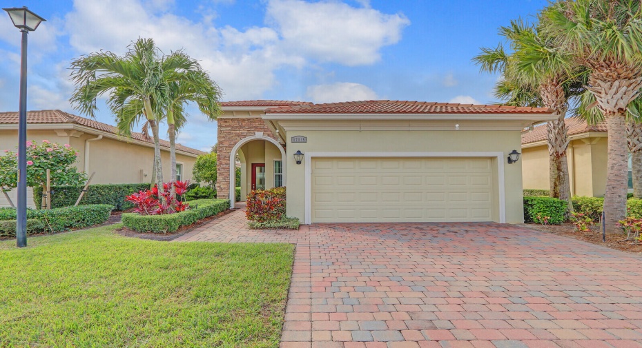 17115 SW Ambrose Way, Port Saint Lucie, Florida 34986, 2 Bedrooms Bedrooms, ,2 BathroomsBathrooms,Single Family,For Sale,Ambrose,RX-10950396