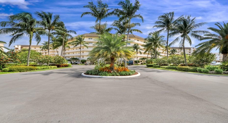 400 N Federal Highway Unit 612, Deerfield Beach, Florida 33441, 2 Bedrooms Bedrooms, ,2 BathroomsBathrooms,Condominium,For Sale,Federal,6,RX-10951703