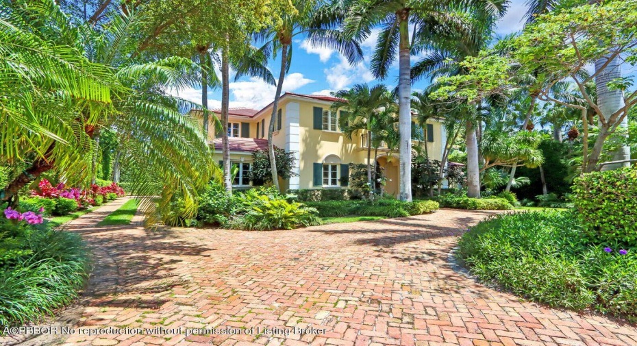 223 Coral Lane, Palm Beach, Florida 33480, 5 Bedrooms Bedrooms, ,6 BathroomsBathrooms,Single Family,For Sale,Coral,RX-10952544