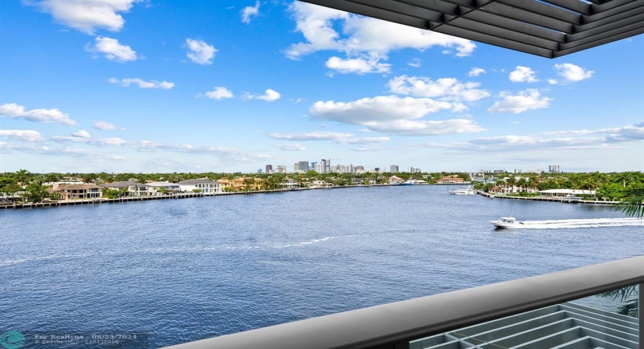 Direct View looking West towards Downtown Fort Lauderdale! Intracoastal Waterway and straight down the Rio Barcelona River!