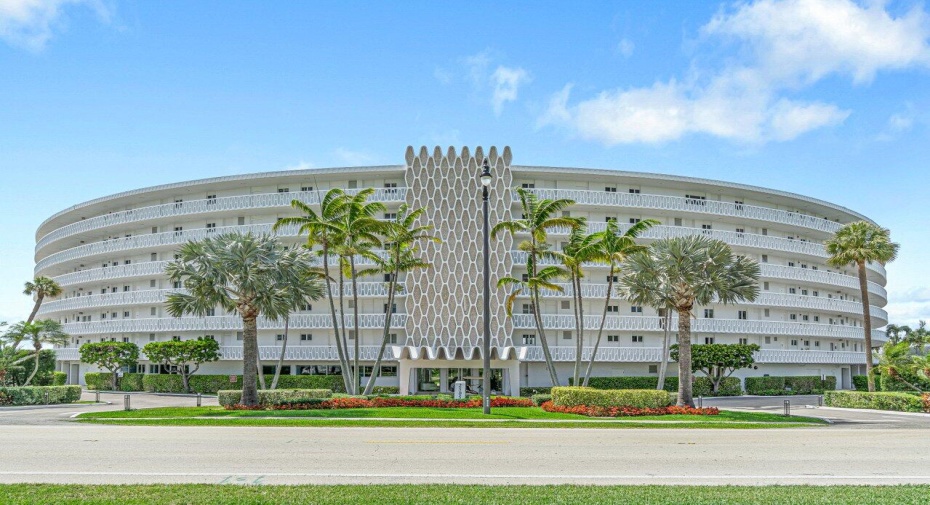 2505 S Ocean Boulevard Unit 303, Palm Beach, Florida 33480, 1 Bedroom Bedrooms, ,1 BathroomBathrooms,Residential Lease,For Rent,Ocean,3,RX-10953572