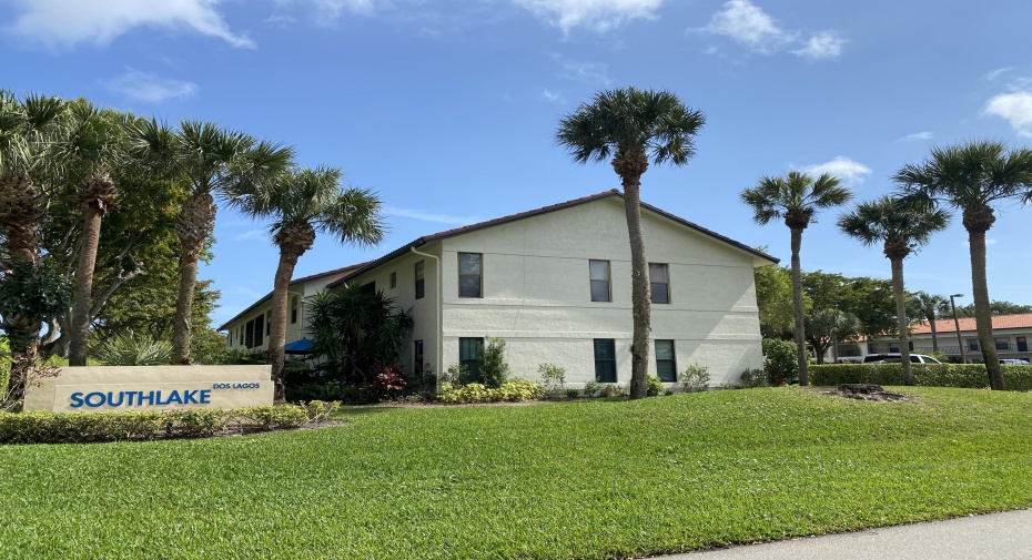 2 Via De Casas Sur Unit 203, Boynton Beach, Florida 33426, 3 Bedrooms Bedrooms, ,2 BathroomsBathrooms,Condominium,For Sale,Via De Casas Sur,2,RX-10953927