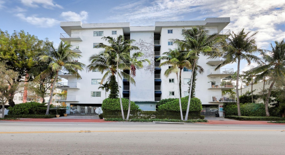 1025 Alton Road Unit 308, Miami Beach, Florida 33139, 1 Bedroom Bedrooms, ,1 BathroomBathrooms,Condominium,For Sale,Alton,3,RX-10955419