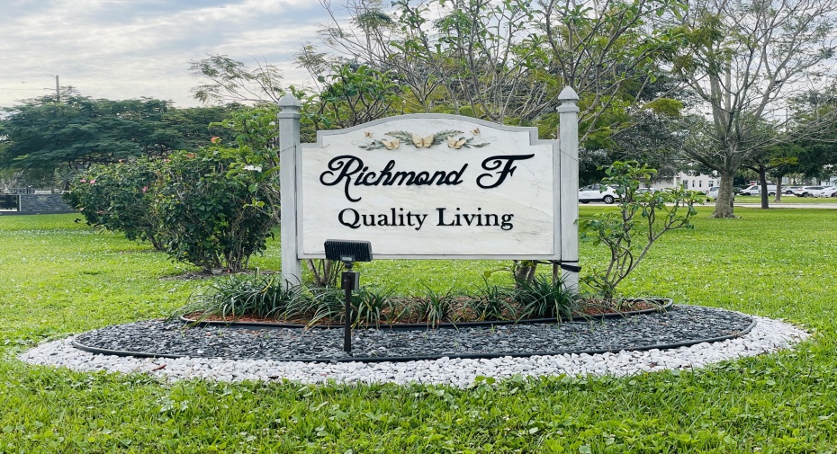 347 Richmond F Unit 347, Deerfield Beach, Florida 33442, 2 Bedrooms Bedrooms, ,2 BathroomsBathrooms,Condominium,For Sale,Richmond F,3,RX-10956767