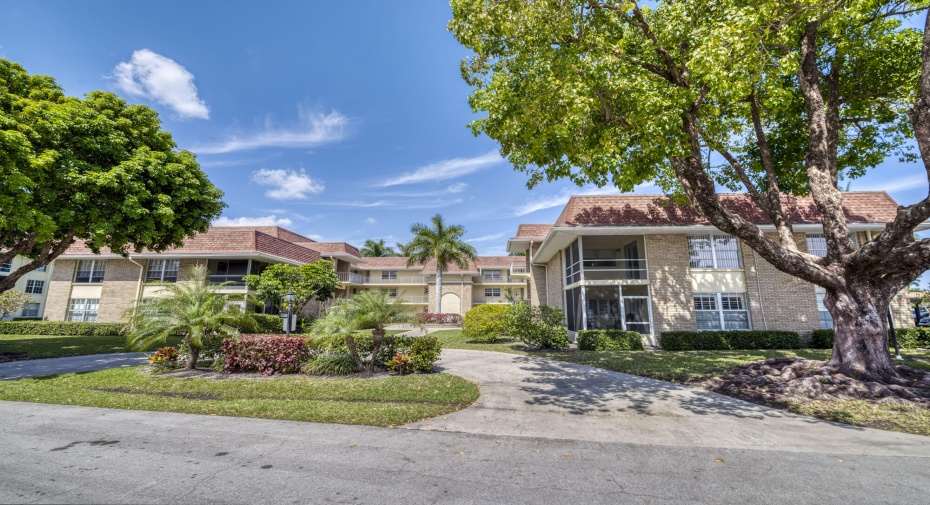 5580 Tamberlane Circle Unit 334, Palm Beach Gardens, Florida 33418, 1 Bedroom Bedrooms, ,1 BathroomBathrooms,Condominium,For Sale,Tamberlane,3,RX-10959114