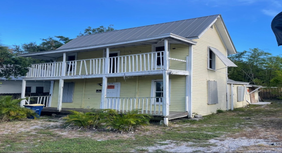 209 Ave D, Fort Pierce, Florida 34950, 4 Bedrooms Bedrooms, ,4 BathroomsBathrooms,Single Family,For Sale,Ave D,RX-10961003